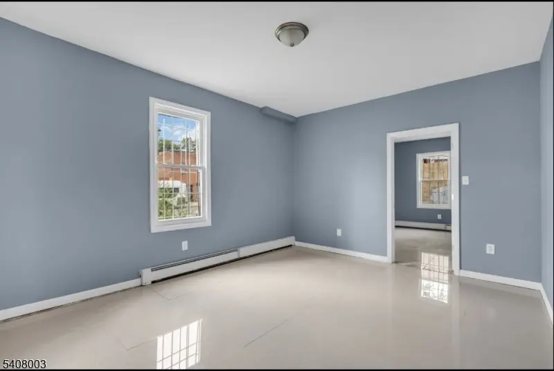 568 Grove St #2R, Irvington Twp., NJ 07111