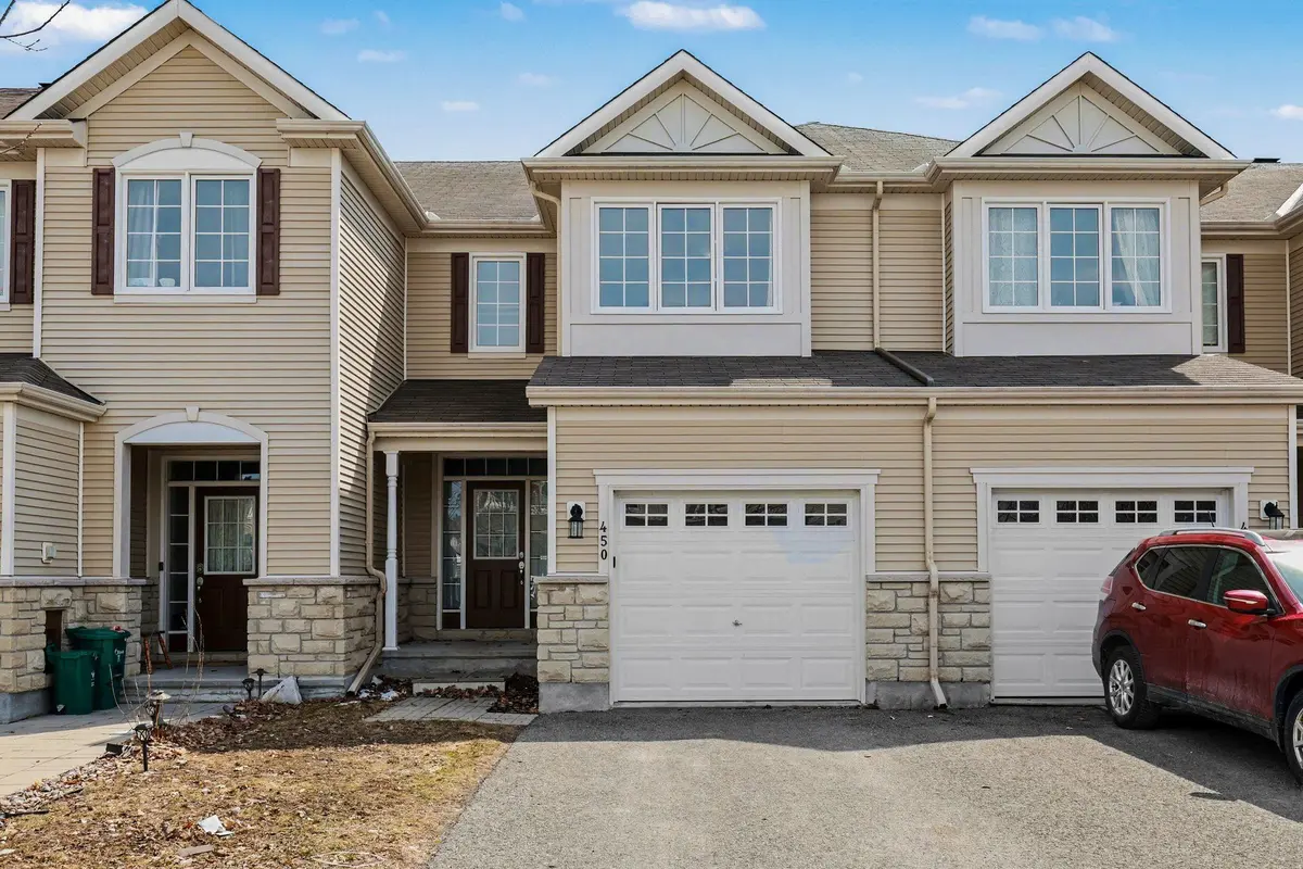 450 Ashbourne CRES, Barrhaven, ON K2J 0P5