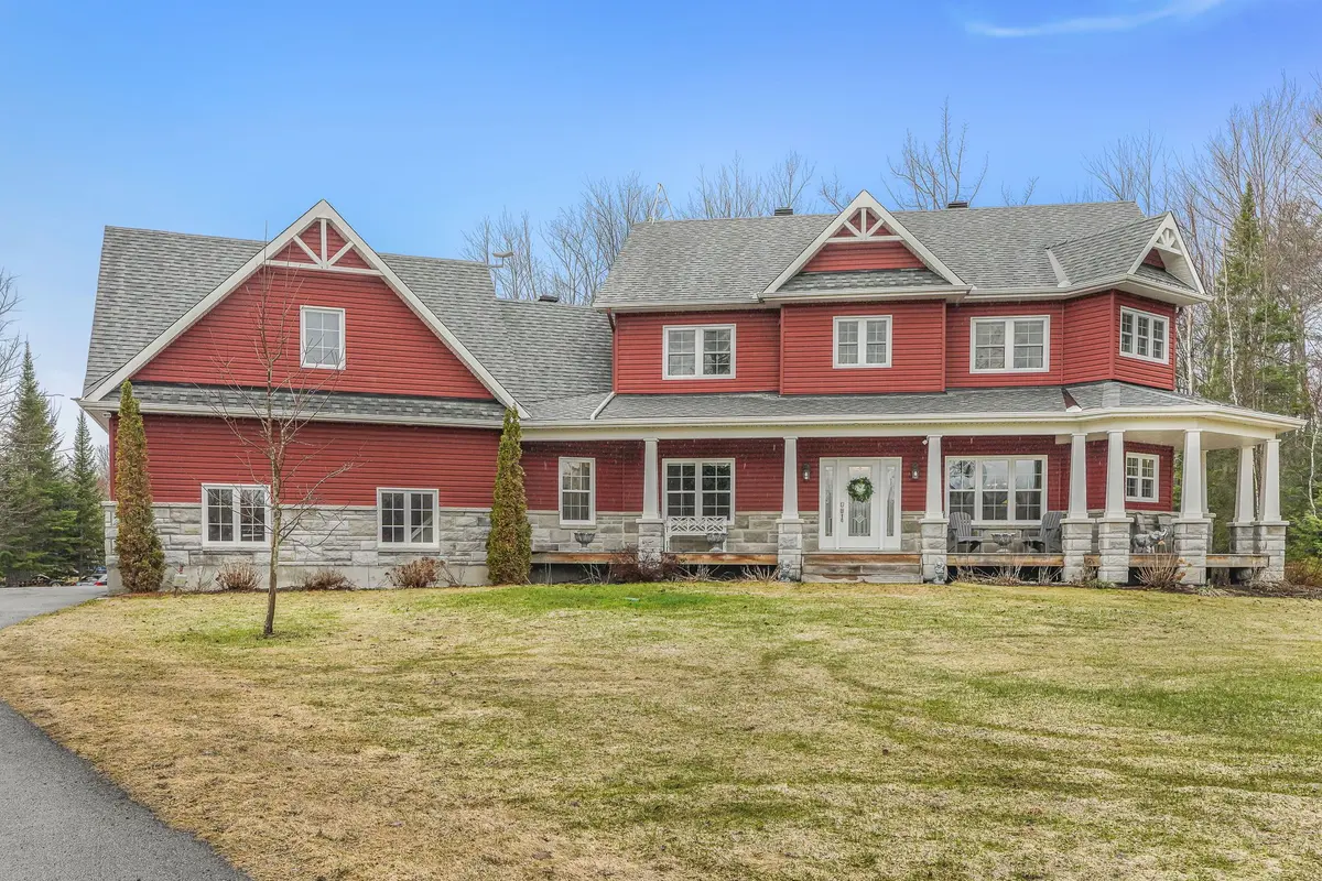 5856 Dunning RD N, Orleans - Cumberland And Area, ON K4B 1J1