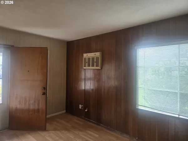 3405 SE 69TH AVE, Portland, OR 97206