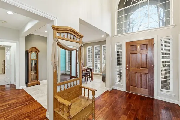 923 Granview Drive, Lewisville, TX 75067