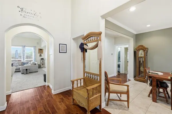 923 Granview Drive, Lewisville, TX 75067