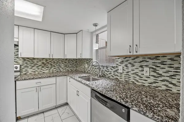 3022 Eastpark Drive, Garland, TX 75044