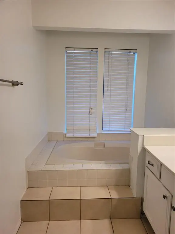 9611 Walnut Street #1206, Dallas, TX 75243