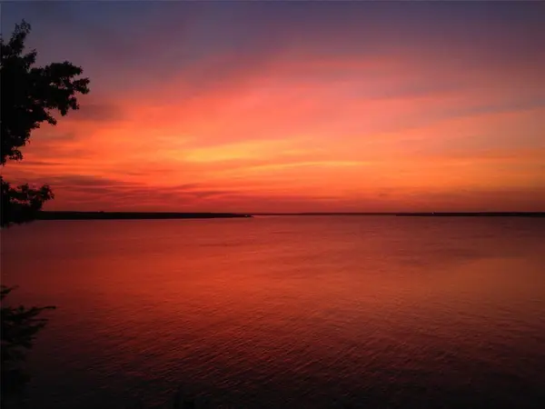 287 Canyon Drive, Whitney, TX 76692