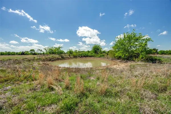 1203 County Road 4132, Cumby, TX 75433