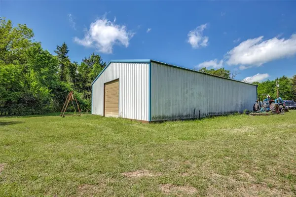 1203 County Road 4132, Cumby, TX 75433