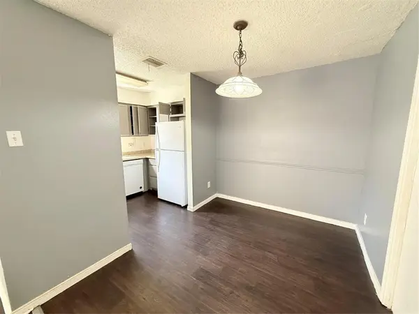 2641 Santa Barbara Drive, Grand Prairie, TX 75052