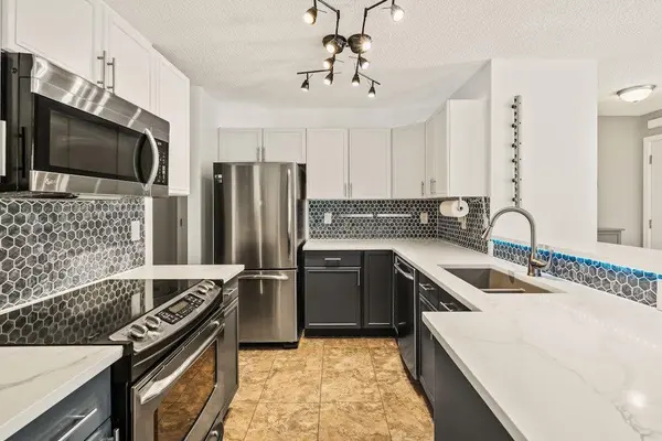 914 20 ST SE #22, Calgary, AB T2G 5P5