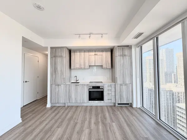 634 Church ST #2805, Toronto C08, ON M4Y 2G3