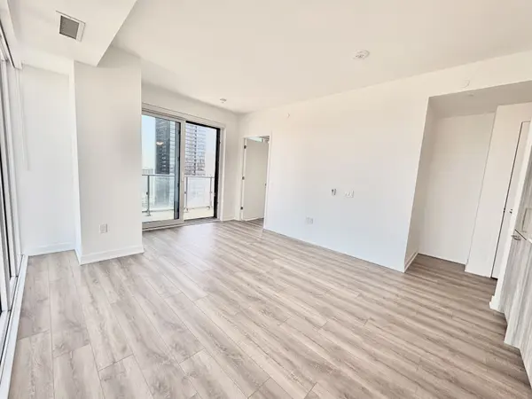 634 Church ST #2805, Toronto C08, ON M4Y 2G3