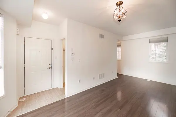 401 Beechgrove DR #61, Toronto E10, ON M1E 2R1