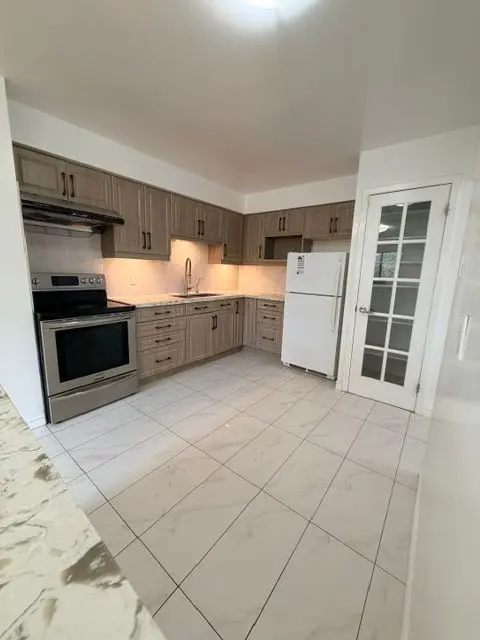 341 Military TRL #66, Toronto E09, ON M1E 4E4