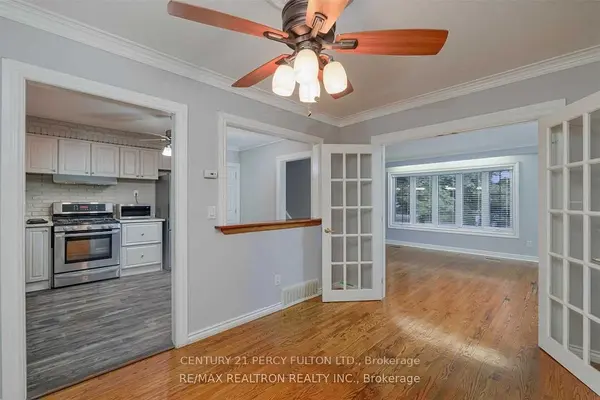 542 Dianne DR, Oshawa, ON L1H 7A6