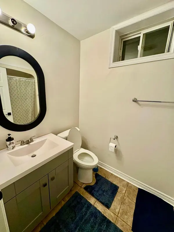 210 Old Yonge #Basement ST, Aurora, ON L4G 6J6