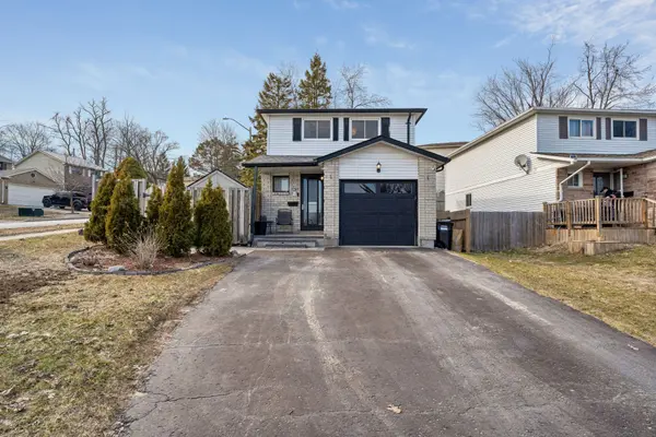 56 Hemingway CRES, Barrie, ON L4N 5G1