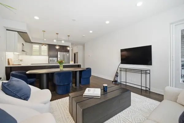 1575 Lakeshore RD W #117, Mississauga, ON L5J 0B1