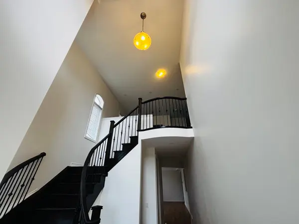 247 Buick BLVD #Upper Unit only, Brampton, ON L7A 4L8