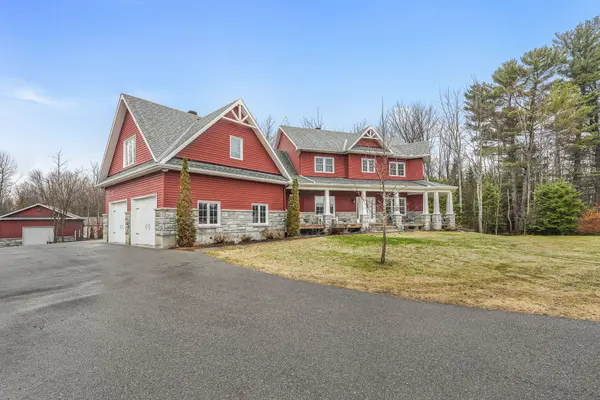 5856 Dunning RD N, Orleans - Cumberland And Area, ON K4B 1J1