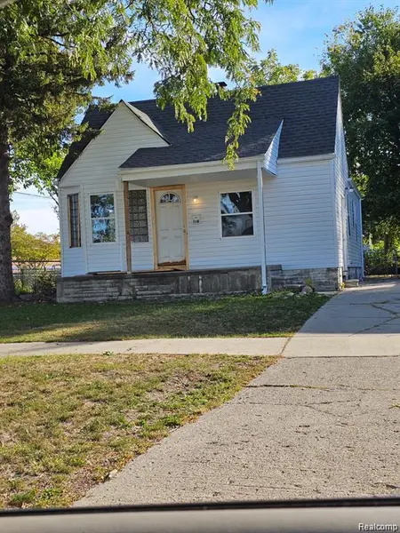 8686 Artesian ST, Detroit, MI 48228