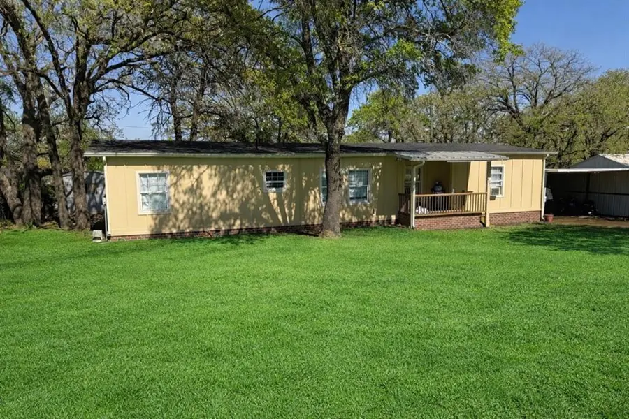 809 Harness Trail, Granbury, TX 76049