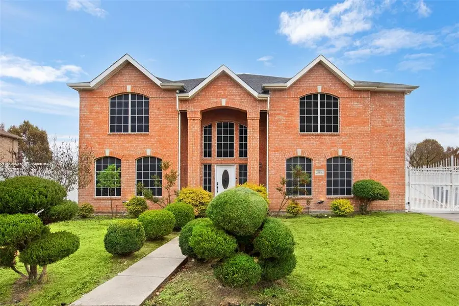 808 Sabona Drive, Desoto, TX 75115