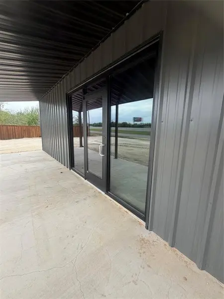 506 N Access Road #101, Clyde, TX 79510