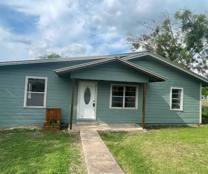 1604 5th Street, Goldthwaite, TX 76844