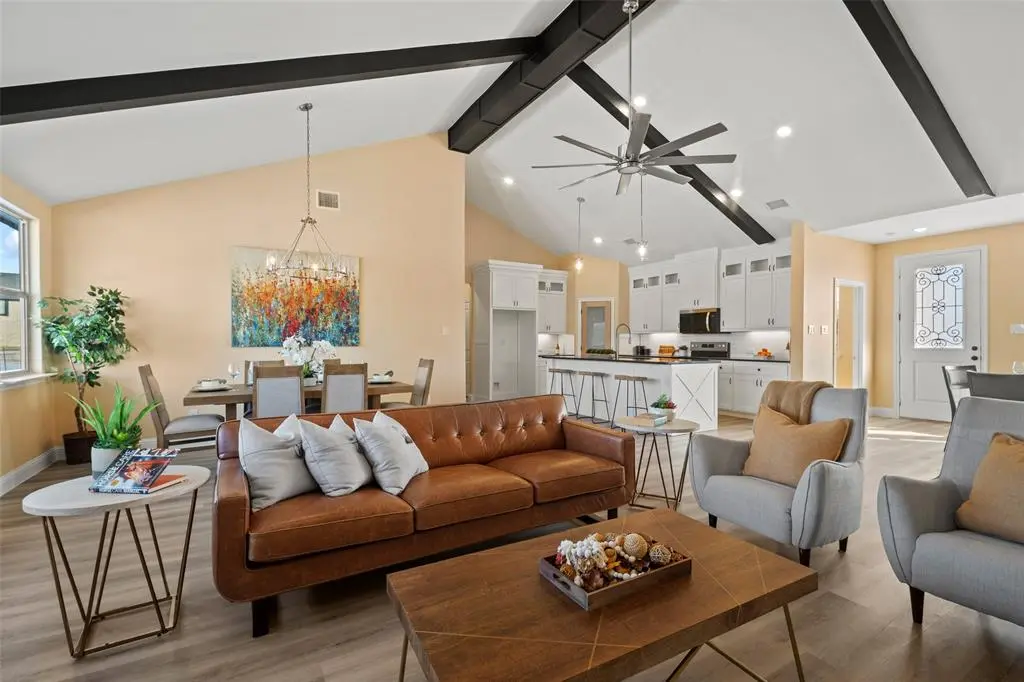 2448 Private Road 1169 Road, Farmersville, TX 75442