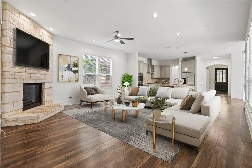 4207 Peach Blossom Drive, Arlington, TX 76005