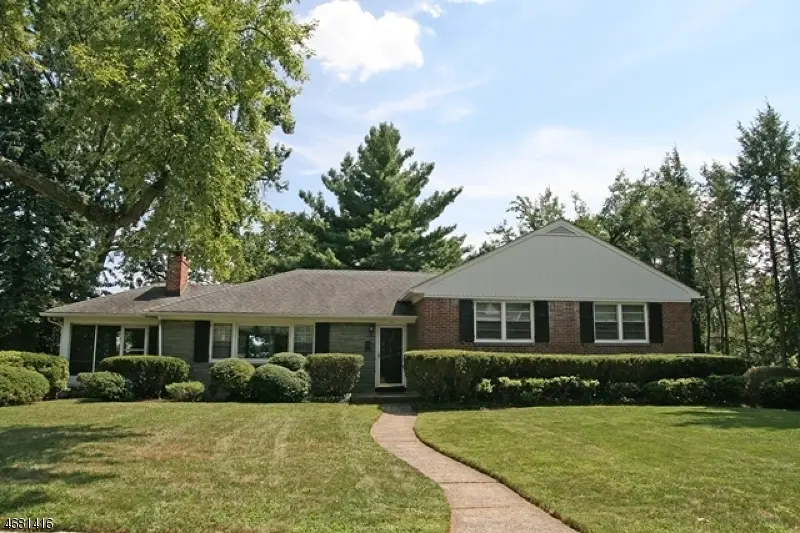 11 Argyle Ct, Summit City, NJ 07901