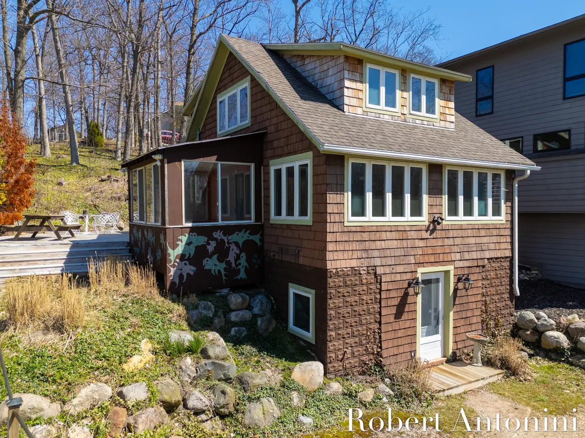 3540 Reeds Lake BLVD SE, Grand Rapids Twp, MI 49506