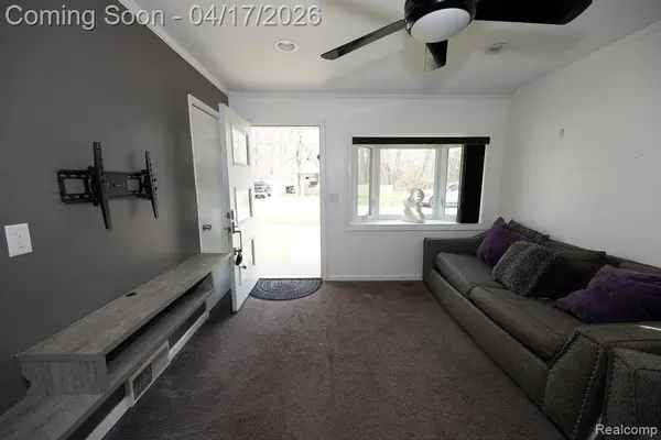 15389 Fenton, Redford Charter Township, MI 48239