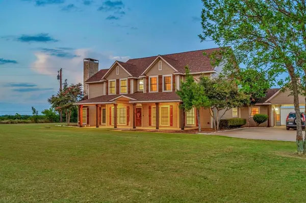 1810 Longbranch Road, Waxahachie, TX 76065