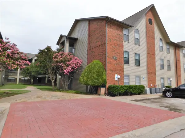 218 N Texas Boulevard #311, Denton, TX 76201