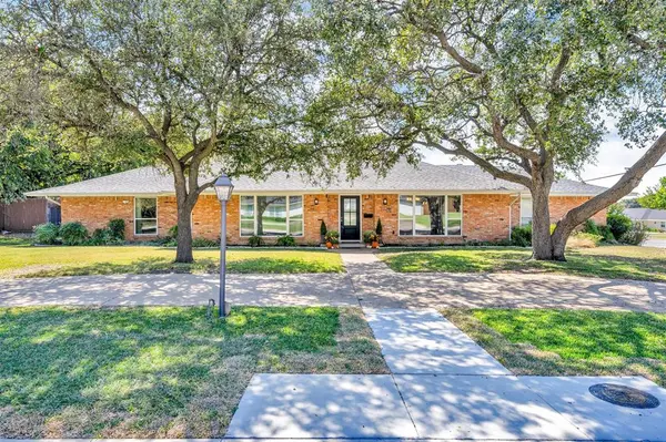 3708 Waldorf Drive, Dallas, TX 75229