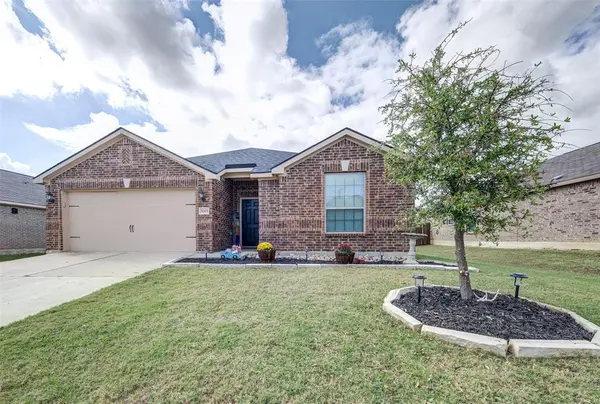 3003 Watercrest Drive, Sanger, TX 76266