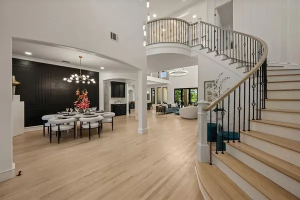 320 W Highland Street, Southlake, TX 76092