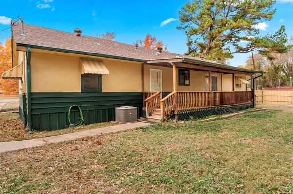 602 Legendary Lane, Gun Barrel City, TX 75156