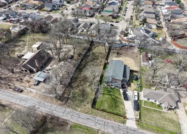 1913 Leroy Road, Dallas, TX 75217