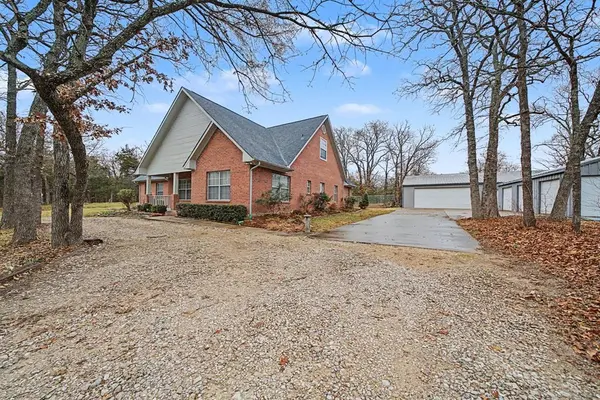 3051 County Road 3312, Greenville, TX 75402