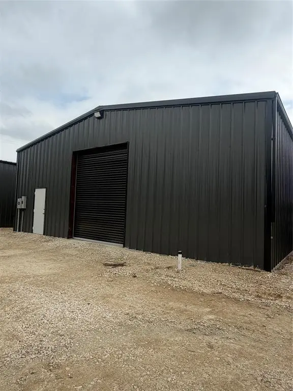 506 N Access Road #101, Clyde, TX 79510