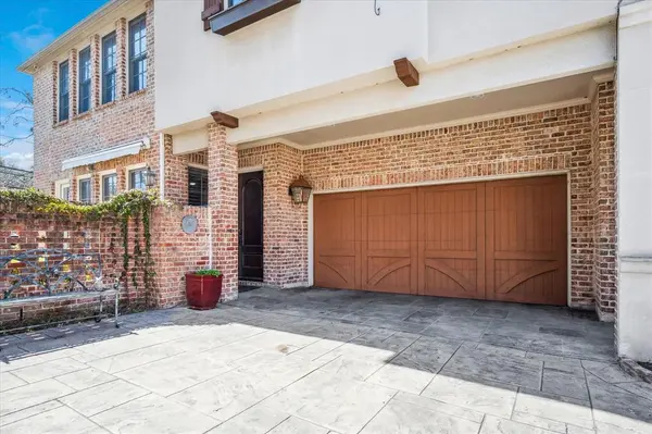 5932 Preston Gate Court, Dallas, TX 75230