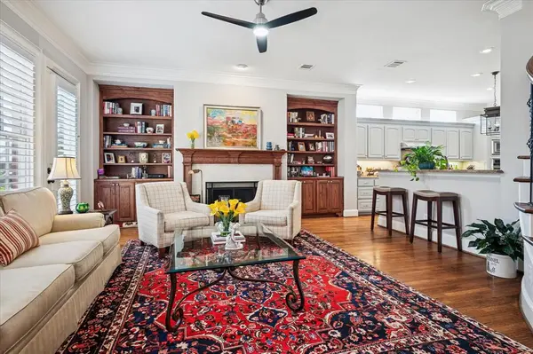 5932 Preston Gate Court, Dallas, TX 75230