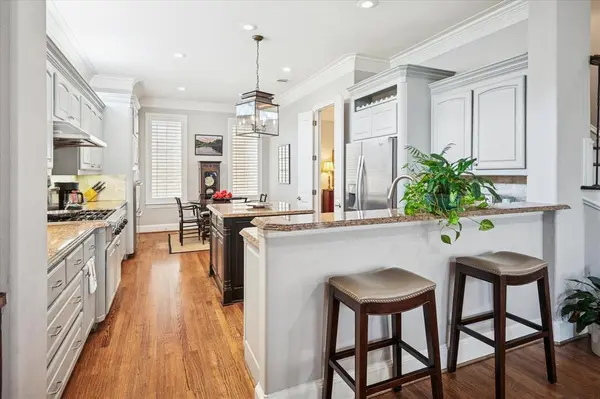 5932 Preston Gate Court, Dallas, TX 75230