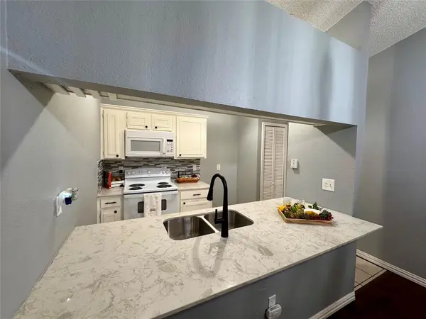 5665 Whitley Road, Haltom City, TX 76148