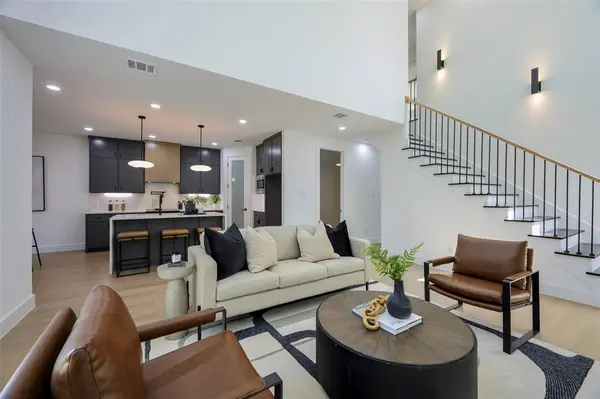 459 Hart Street, Dallas, TX 75203