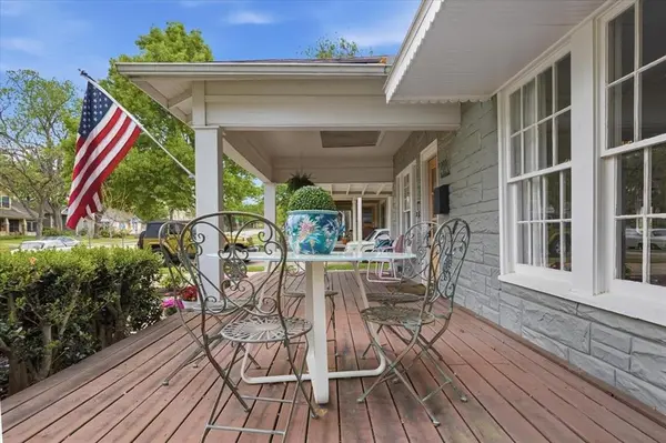 2121 Western Avenue, Fort Worth, TX 76107