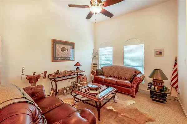 7517 Silver Lake Drive, Rowlett, TX 75089