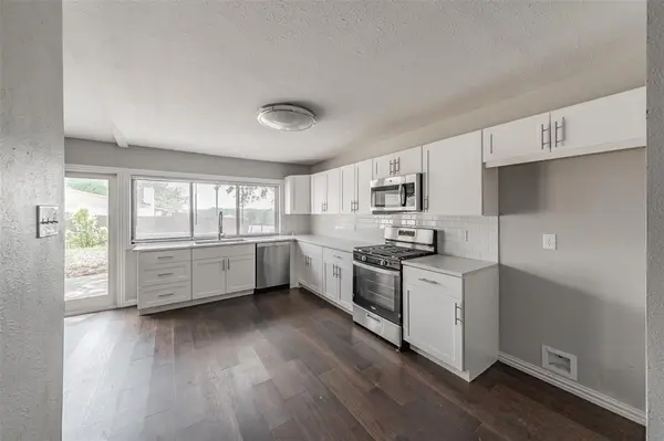 6422 Faircove Circle, Garland, TX 75043